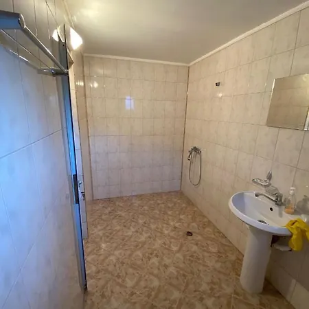 за гости маринови Guest house *