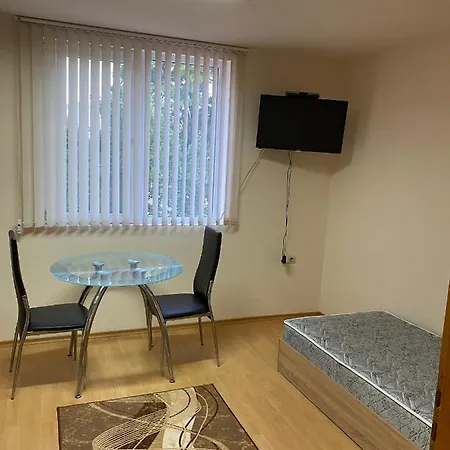 за гости маринови Guest house *